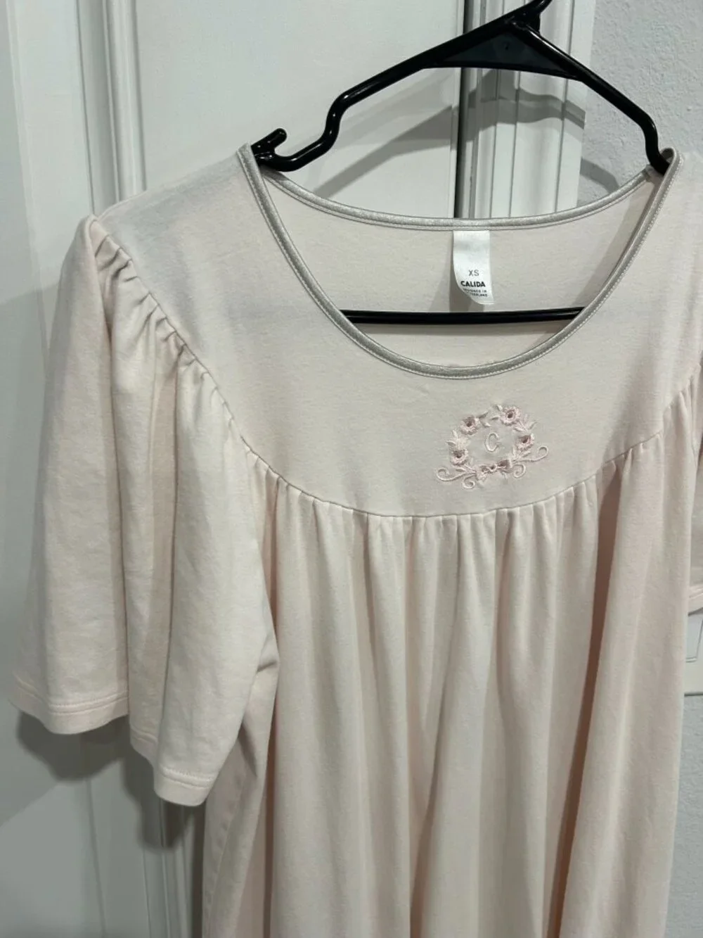 Calida XS Embroidered Cream Nightgown Cotton Short Sleeve Relaxed Calmcore Hygge
